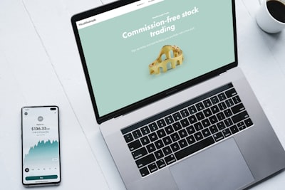Intranet con anuncios y feed: comunicación interna optimizada