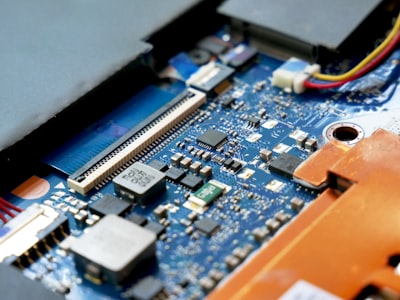 ¿Integración de servicios de terceros mediante desarrollo tecnológico?