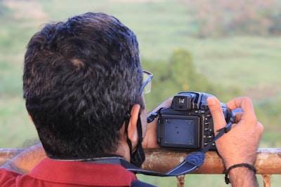 Sistema de Reconocimiento de Licencias Fotográficas Nacionales (2025)
(Título para el blog: Sistema de reconocimiento de licencias fotográficas nacionales que se lanzará en el 2025)