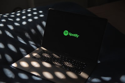 Spotify introduce chats grupales