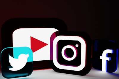 Intranet inteligente con red social y moderación
