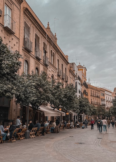 Guía definitiva para localizar IA conversacional en Sevilla
