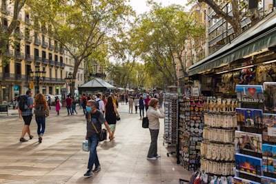 Minoristas de Barcelona que se benefician más de n8n CRM en 2024