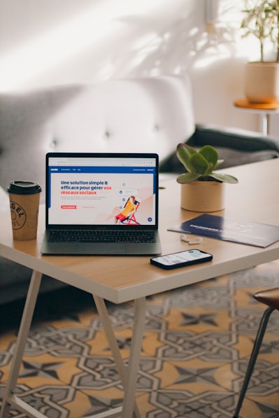 ¿Los empleados de IA pueden optimizar flujos de trabajo en startups?
