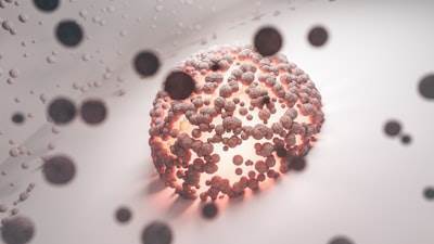Responsive Mesoporous Nanoparticles for Dynamic Ligand Release in Targeted Drug Delivery