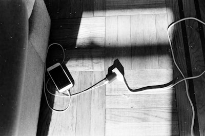 Tu cargador de teléfono está fallando.