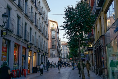 Top 20 expertos en desarrollo de avatares de IA en Madrid