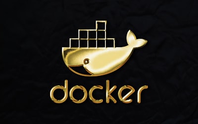 Configuración mínima de Docker para desarrollo Fullstack