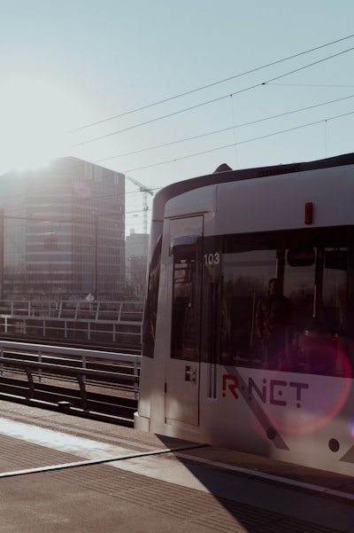 Asegurando el Sector del Transporte con Rolling Networks