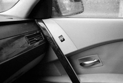 TrojanTO: Ataques de puerta trasera a nivel de acción en optimización de trayectorias
