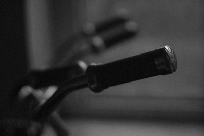 Límites del escape automático HTML en Handlebars