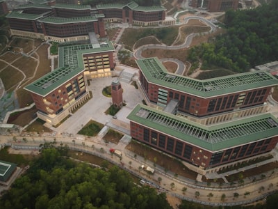 China inaugura primer hospital de IA con 14 médicos virtuales