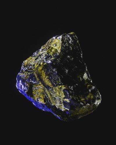Análisis espectral automatizado de olivino en meteoritos HED