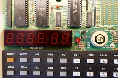 Optimización de errores en la conversión de ANN a SNN para control continuo