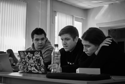 Principales expertos en software de gestión de escuelas de idiomas en Granada