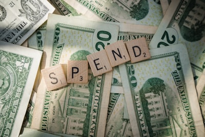 Predicción de rendimientos de bonos con GANs y aprendizaje profundo