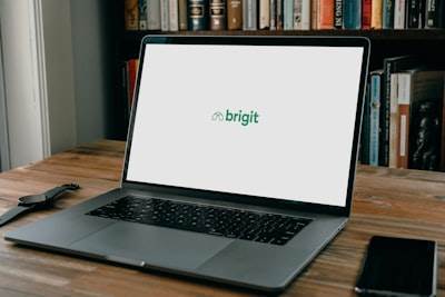 Elegir entre Bright Data y Browse AI para scraping web.