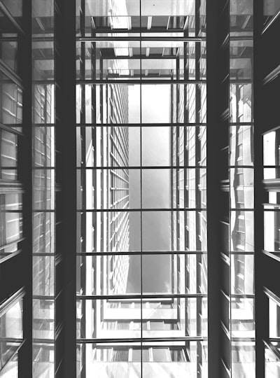 Desarrollo de tiendas en línea para logística de importación/exportación.