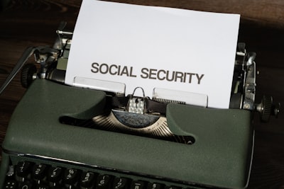 El Senado reprueba al gobierno por ocultar la prohibición de redes sociales