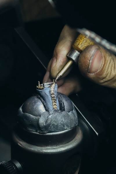 High Performance Cutting Tools, Diamond Discs, and Polishing Equipment for Australia