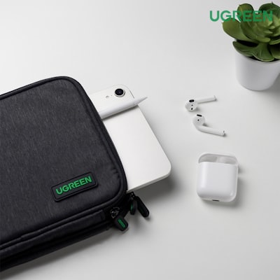 El cargador GaN de 100W de Ugreen carga 4 dispositivos
