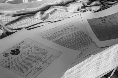 Evaluation of LLMs in OCR correction of historical documents