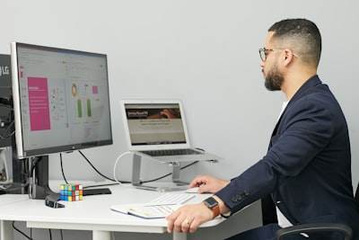 Cómo convertir tu trabajo en datos de IA de forma segura