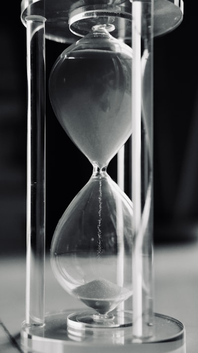 Aprende a comprimir modelos de series temporales sin perder precisión
