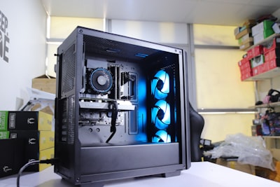 Ahorra $70 en la caja Corsair con diseño panorámico