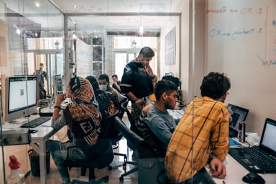 Cómo la IA afecta la colaboración en equipo