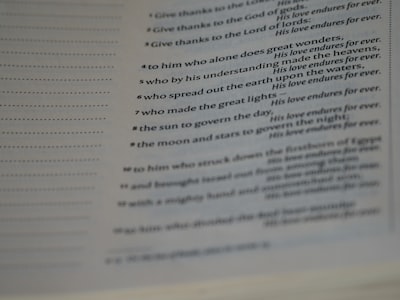 Extraer datos estructurados de PDFs con DSPy + CocoIndex