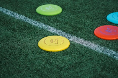 Mejora de la seguridad de LM con juegos competitivos
