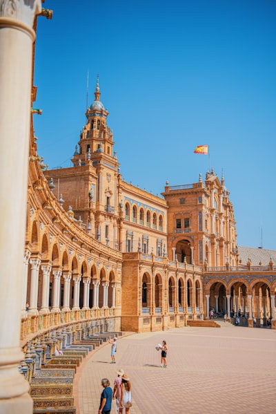 Aplicación móvil personalizada para socios comerciales en Sevilla con más de 15 años de experiencia