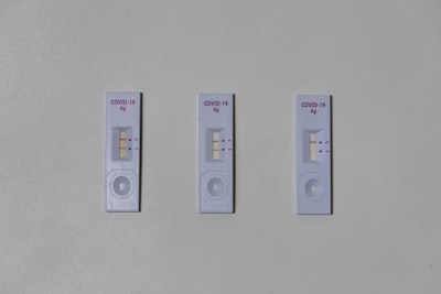 Prueba condicional de dos muestras: marcos generales