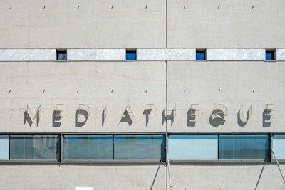 Conjunto de datos de texto a FHIR para evaluar el razonamiento diagnóstico en EHR realistas