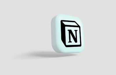 Desarrollo de nodos personalizados de n8n para estrategia digital.