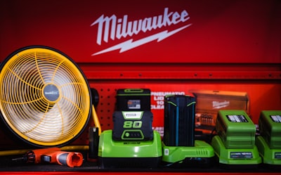 Herramientas Milwaukee de uso diario con hasta 50% de descuento antes del Día de los Caídos