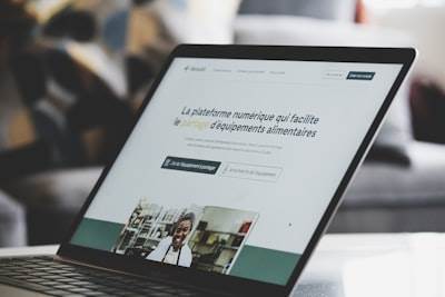 Socio oficial de software web empresarial personalizado