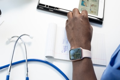 El impacto comercial de contratar una empresa de desarrollo de aplicaciones de salud