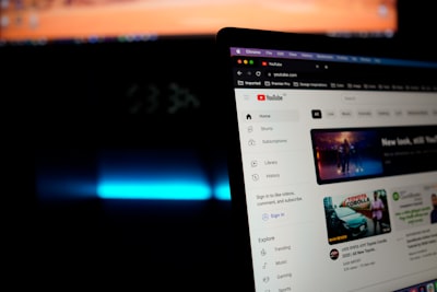 YouTube Music restringe letras para usuarios gratuitos