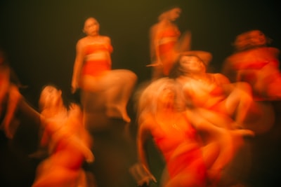 Generación de danza multimodal autoregresiva con Difusión y Mamba