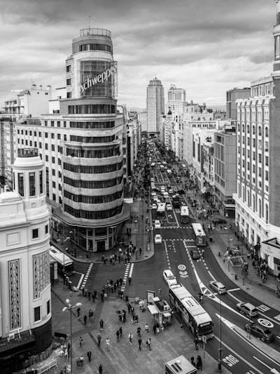 Servicios de consultoría de Business Intelligence para optimización de costos en Madrid