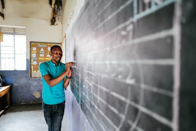 Shape the Future of Artificial Intelligence in Schools with 400,000 Teachers