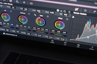 Separando semánticas estructurales y modales con SMGFM