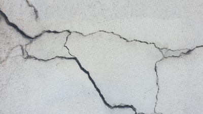 IA generativa y modelos variacionales para detectar craquelado