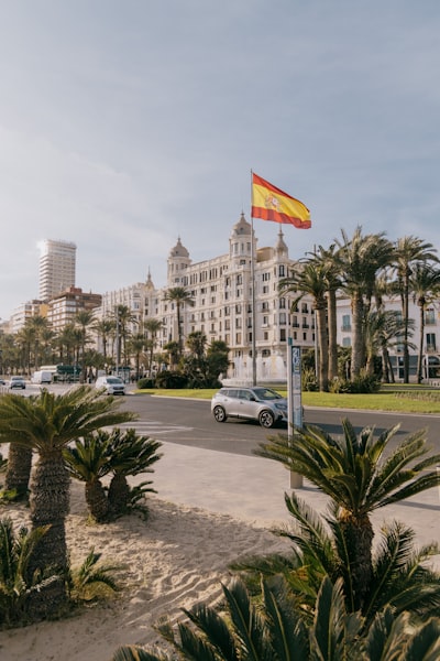 Guía completa de desarrollo web para negocios en Alicante