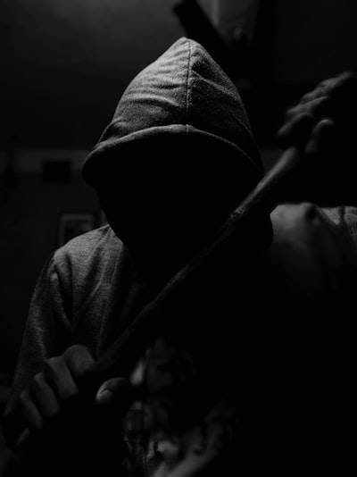 Dentro de la red que dejó un rastro de destrucción