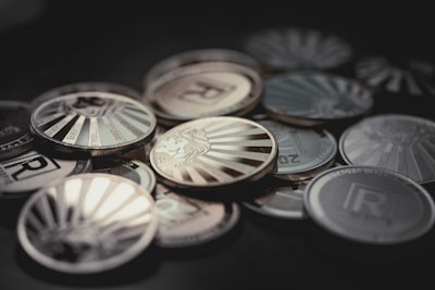 Pronóstico del Orden de Tokens para Mejorar el Modelado del Lenguaje