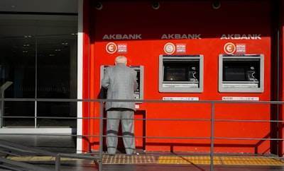 Beneficios de la automatización con IA para bancos en 2024
