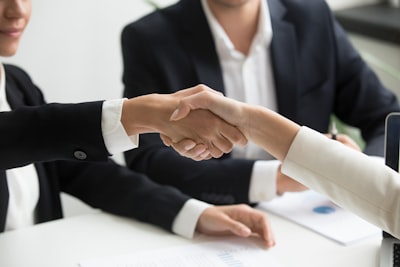 Acceso remoto y seguro con un partner de implementación de software